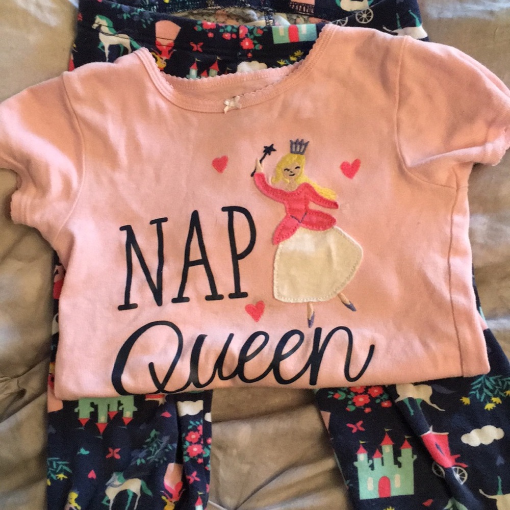 Carters girl, sz 6. Castles, princess pj set.
